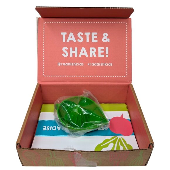 Raddish Kids Tropical Paradise Juicer Green Silicon Recipes Patch NEW - Picture 1 of 12
